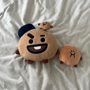 Shookie plushie bt21